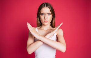 在留カードの期限切れはNG！対処方法は？