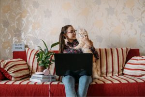 【会社側・従業員側】裁量労働制のメリット・デメリットとは?制度の課題も解説
